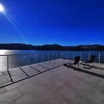 Oda ve Kahvaltı Lakeview-estate Staro Myasto