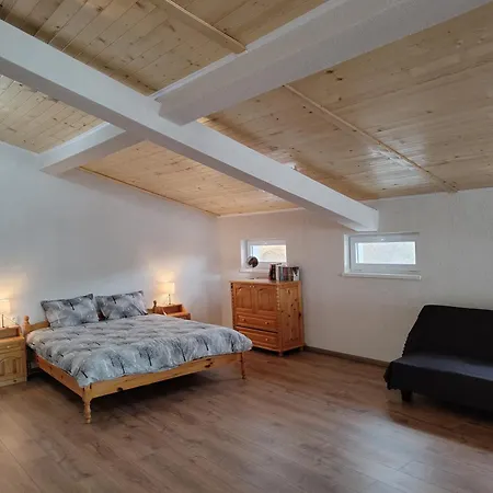 Couette-café Lakeview-estate 4*