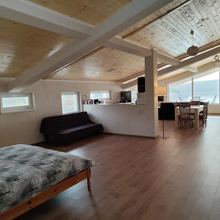 Lakeview-estate 4*