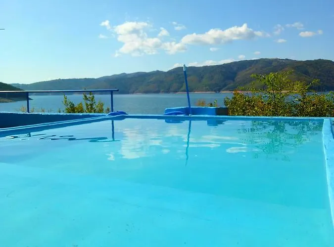 Frühstückspension Lakeview-estate 4*