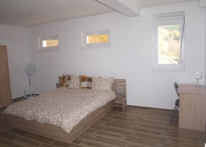 Lakeview-estate 4* Staro Myasto