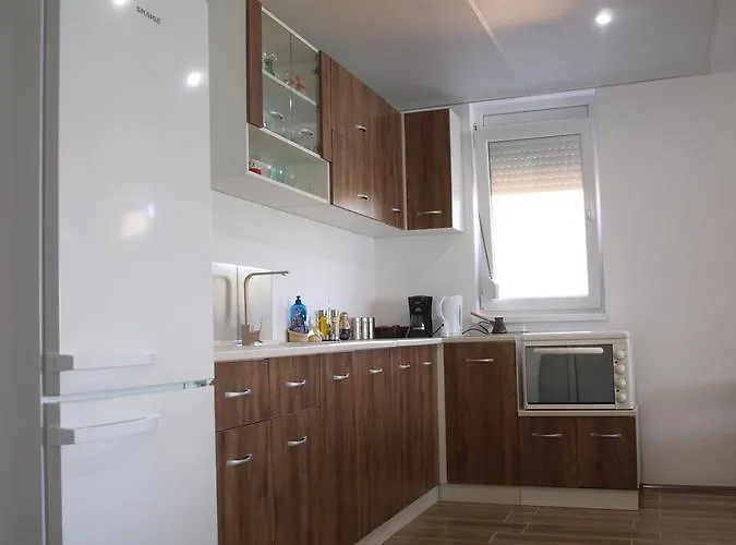 Lakeview-estate 4* Staro Myasto